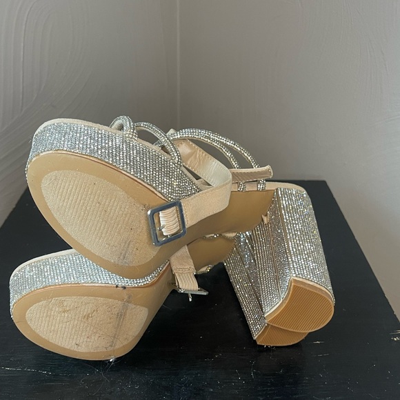 Sparkly Open Toed, Platform Heels! - Picture 3 of 3